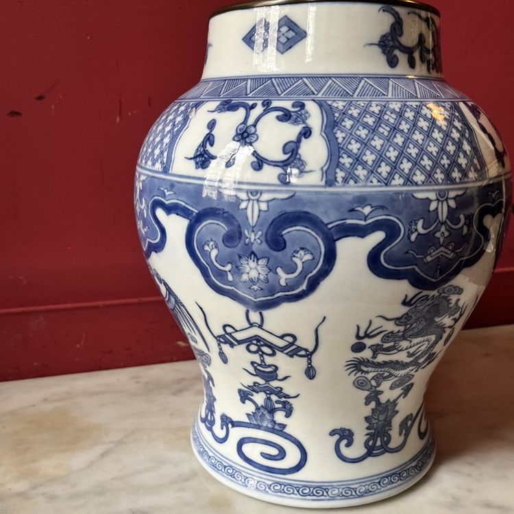 Lamp base, Chinese porcelain