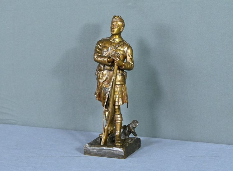 Fante scozzese in bronzo, firmato E.Carlier - Inizio XX secolo