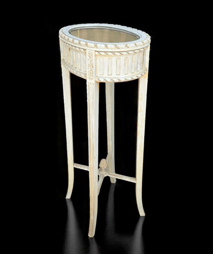 ANTIQUE LOUIS XVI STYLE DISPLAY CASE FROM THE 1900S IN WHITE LACQUERED WOOD