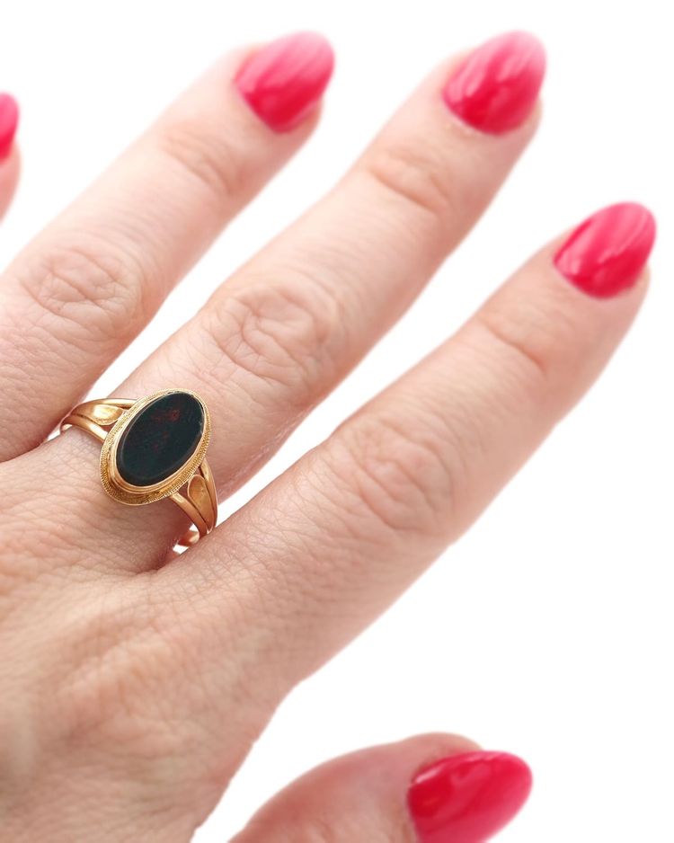 Anello in oro 18k in diaspro segreto, anello del veleno, anello francese, anello con sigillo