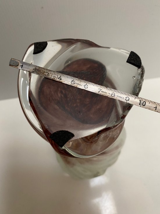 Vase aus mundgeblasenem Kristall mit eingearbeiteten Blasen, doppelschichtig