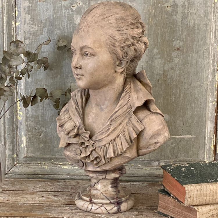 Busto di bambino in terracotta XIX secolo