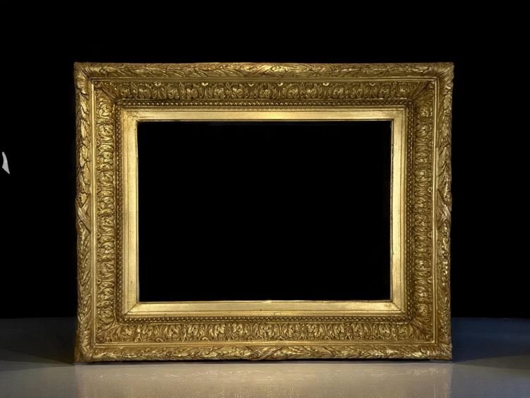 ANCIENT GILDED WOOD AND STUC FRAME FOR PAINTING 46.5 cm x 34 cm ( BEAUTIFUL GILDING )