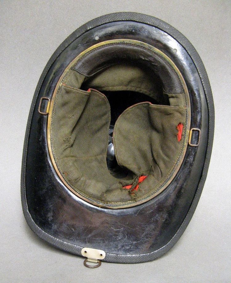 Amerikanischer Feuerwehr- und Polizeihelm. Cairns & Brother Helm