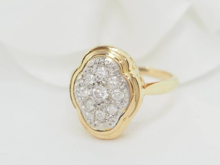 Anello vintage in oro giallo e diamanti