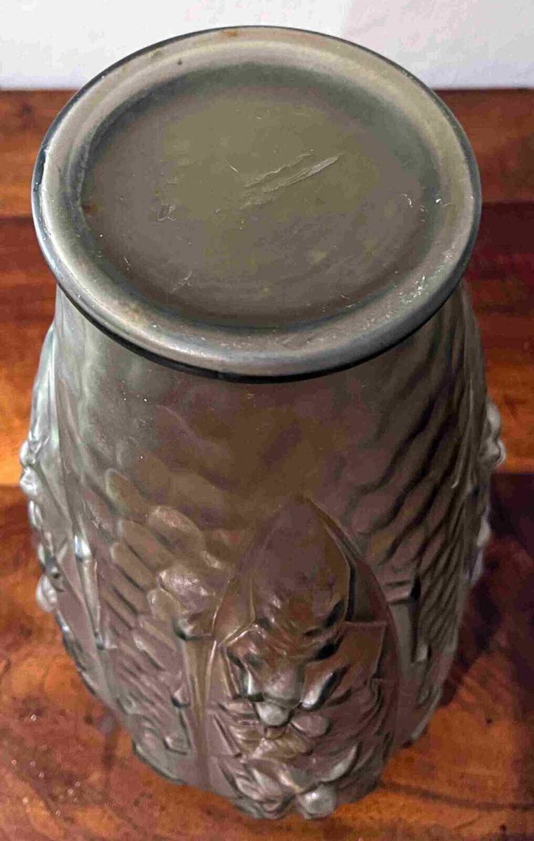 Art Nouveau / Art Deco vase circa 1920 in the taste of Legras Lalique