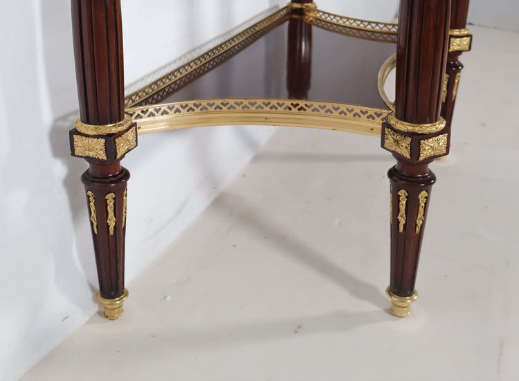 Half-moon display case attributed to Paul Sormani, late 19th century