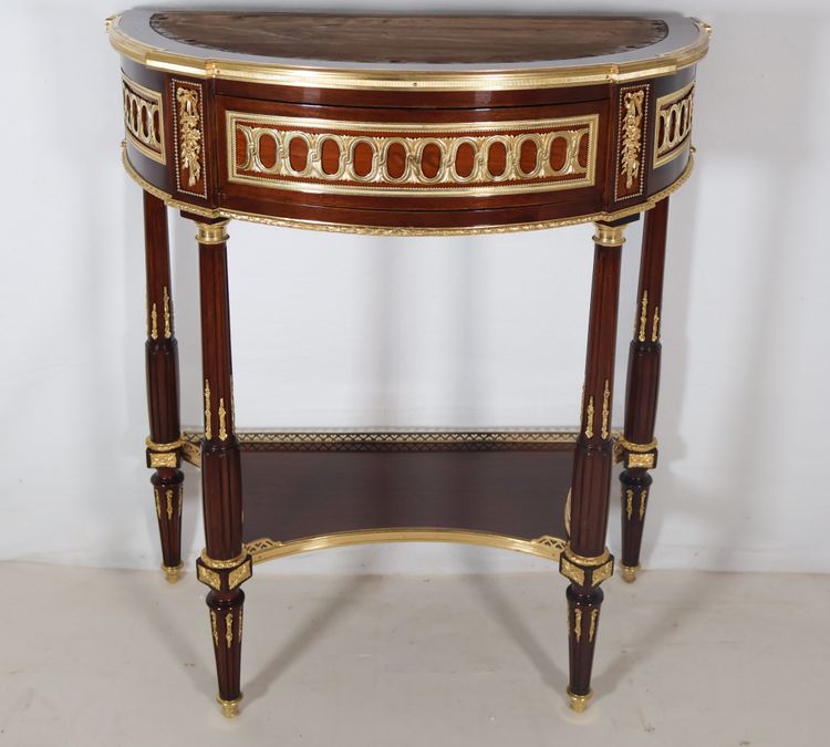 Half-moon display case attributed to Paul Sormani, late 19th century