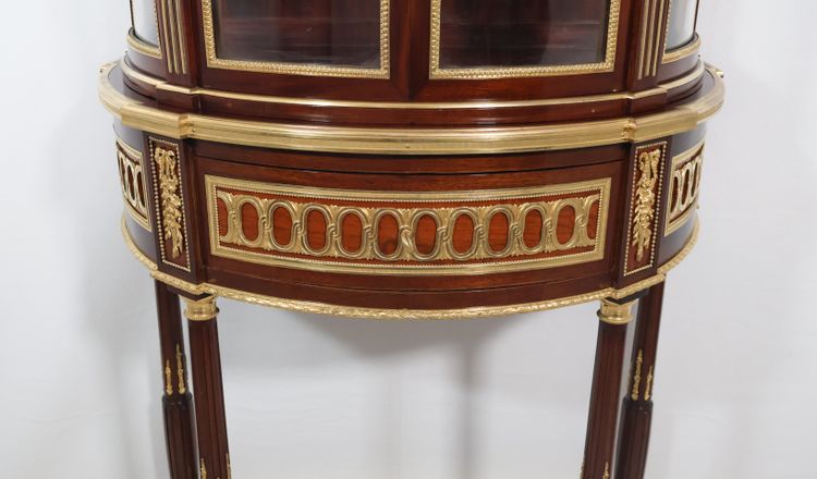 Half-moon display case attributed to Paul Sormani, late 19th century