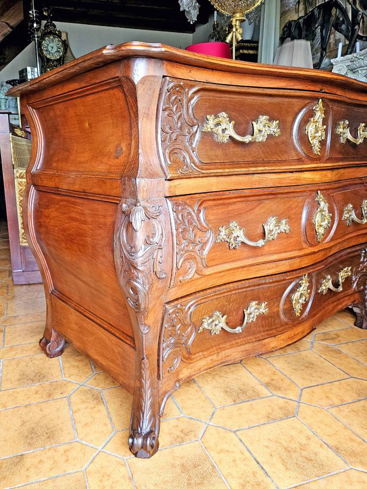 Importante Commode Tombeau XVIIIème En Noyer