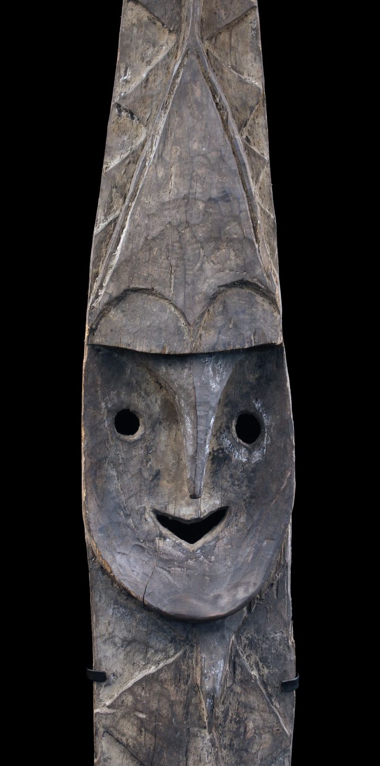 Figure Minja, sculpture, tribal art, Papua New Guinea, Oceanian art, Oceania, 146 x 21 cm