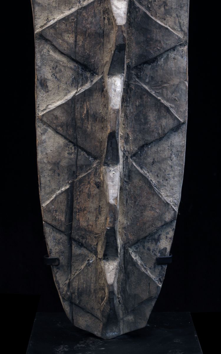 Figure Minja, sculpture, tribal art, Papua New Guinea, Oceanian art, Oceania, 146 x 21 cm