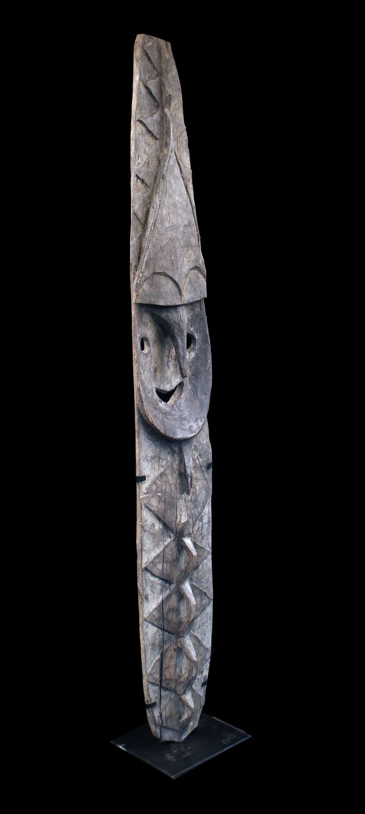 Figure Minja, sculpture, tribal art, Papua New Guinea, Oceanian art, Oceania, 146 x 21 cm