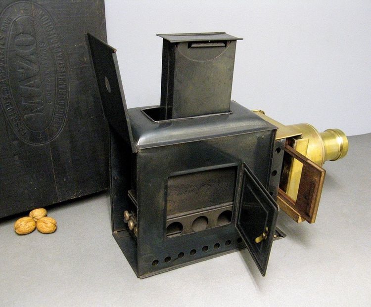 Lanterne Projecteur Passe Vue Fixe à Pétrole Du XIXe.