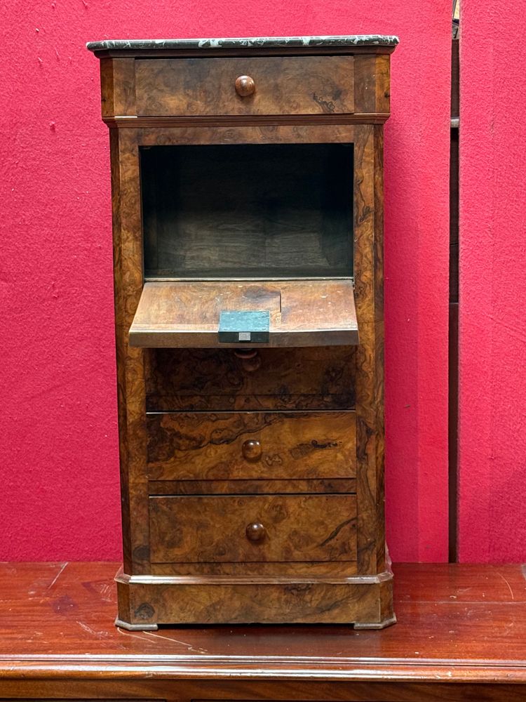 Table de chevet