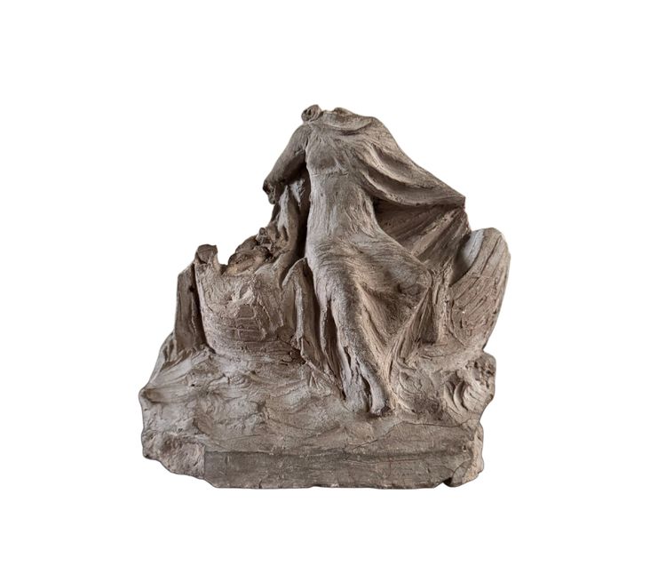 Statua antica di donna drappeggiata in terracotta di Charles Filleul