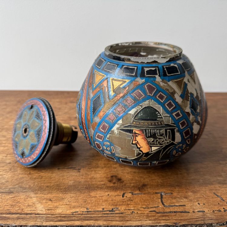 Lampe veilleuse Paul Fouillen Quimper en verre peint XXe