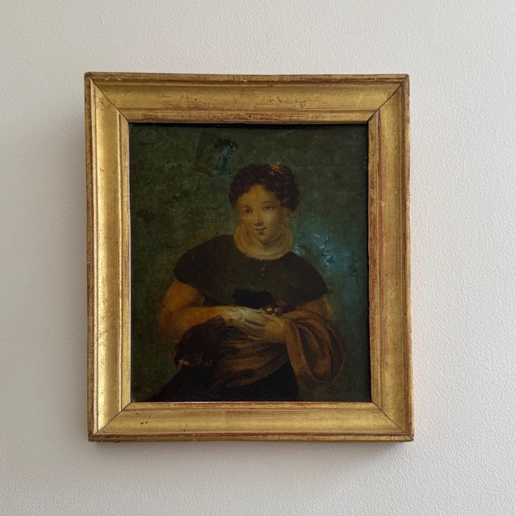 Portrait de jeune fille XVIIIe fixé sous verre cadre à baguette
