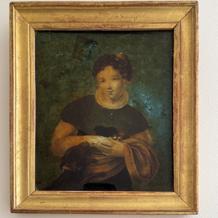 Portrait de jeune fille XVIIIe fixé sous verre cadre à baguette