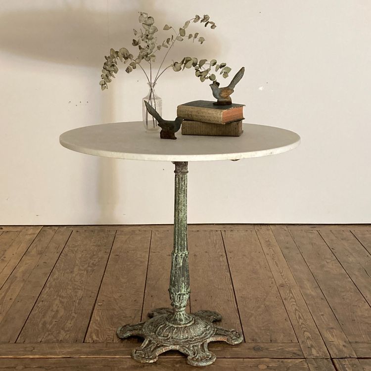 Cast-iron pedestal table XIX
