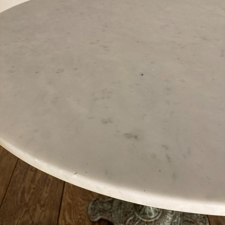 Cast-iron pedestal table XIX