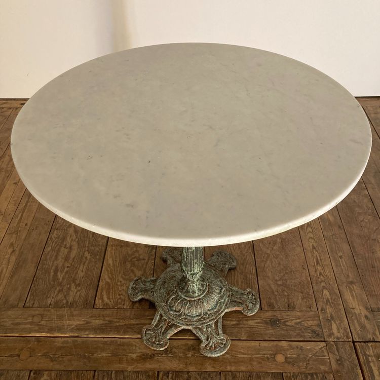 Cast-iron pedestal table XIX