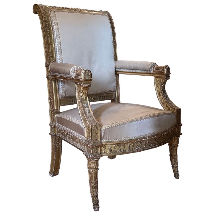 Rare fauteuil d'apparat  en bois doré  d'époque Directoire-Consulat.