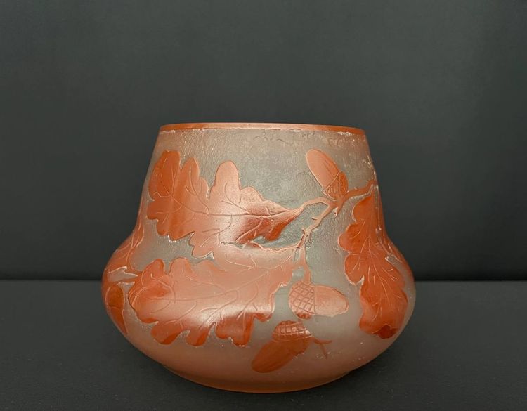 Vase aus säuregeätztem Glas - Jugendstil