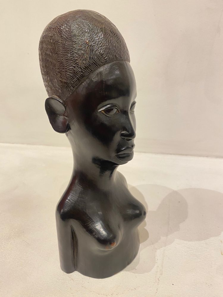 African bust from the 50s