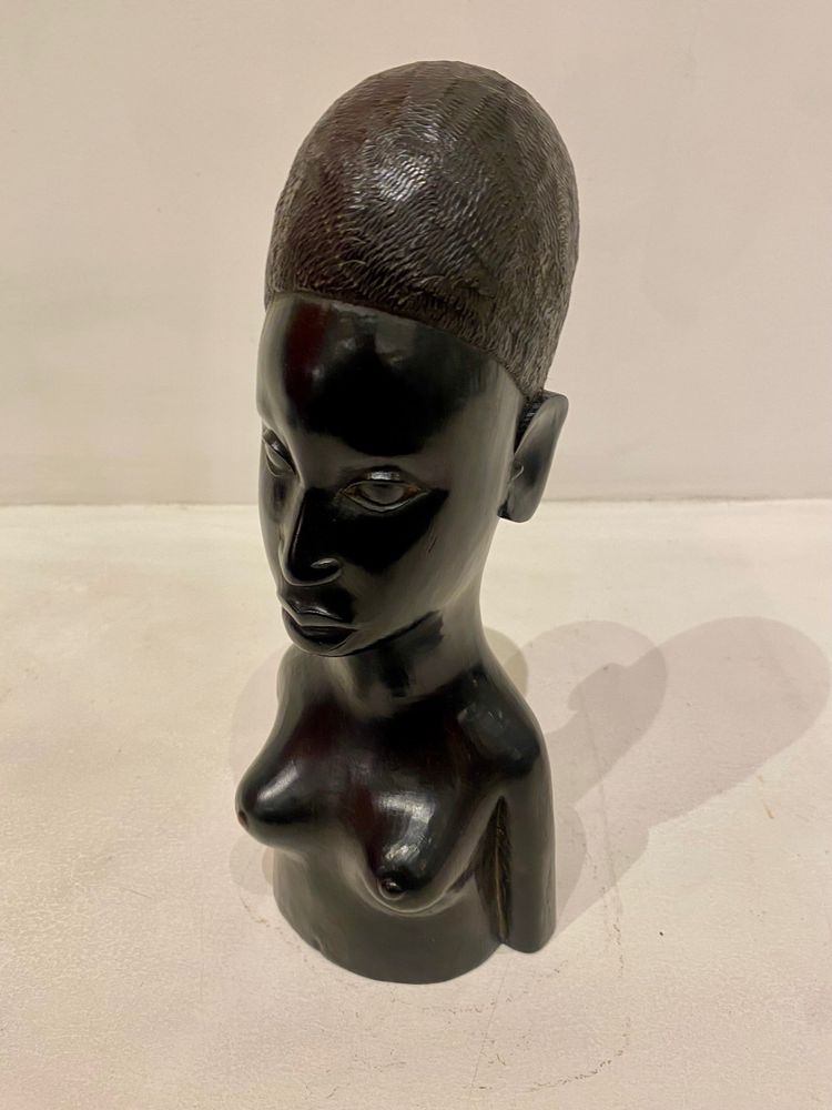 African bust from the 50s