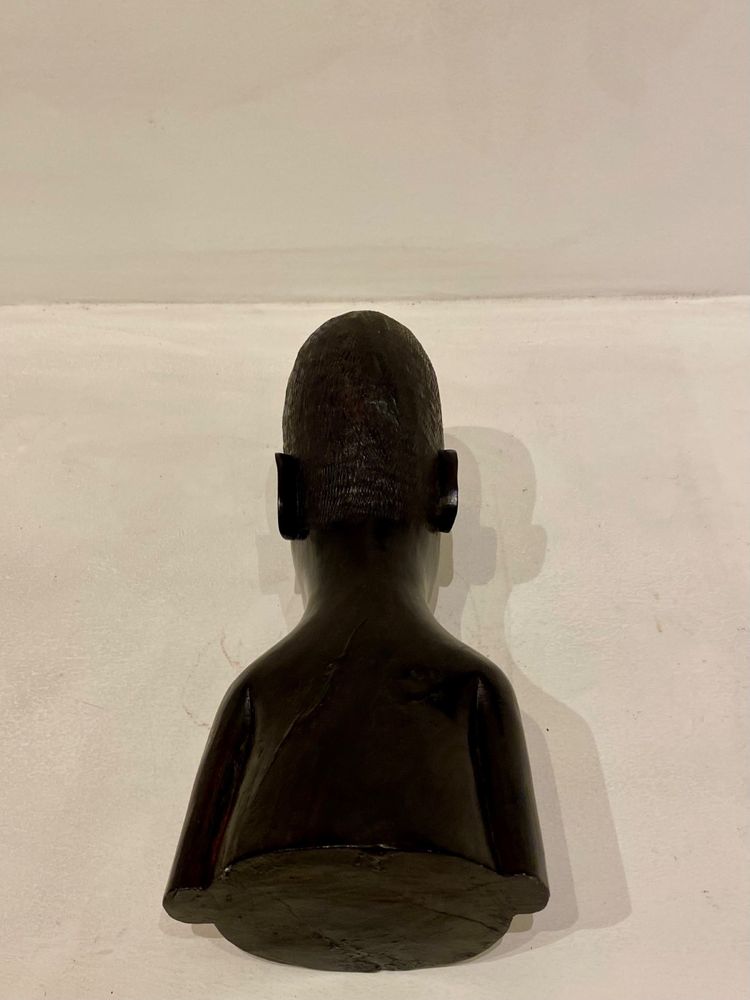 African bust from the 50s