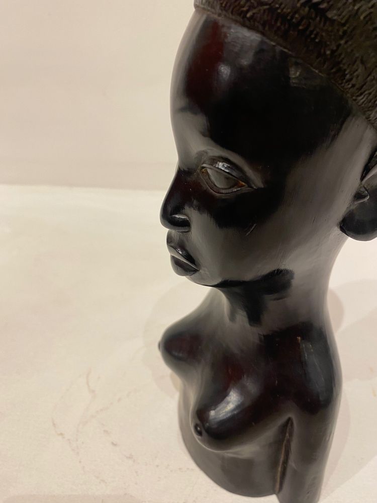 African bust from the 50s