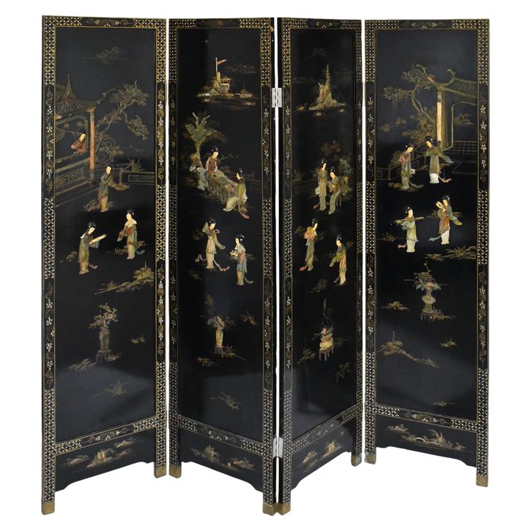 Paravento cinese a quattro ante in legno laccato e intarsi in pietra dura