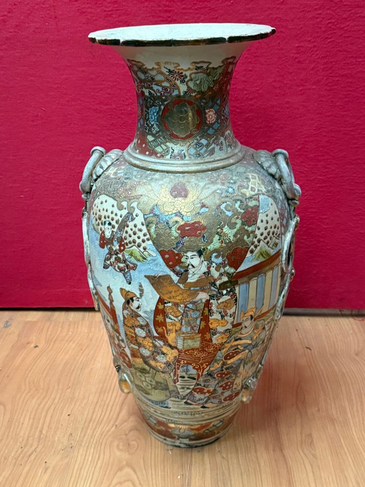 Satsuma vase