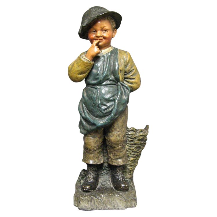 Scultura in terracotta di Bernard Bloch "Piccolo pescatore".