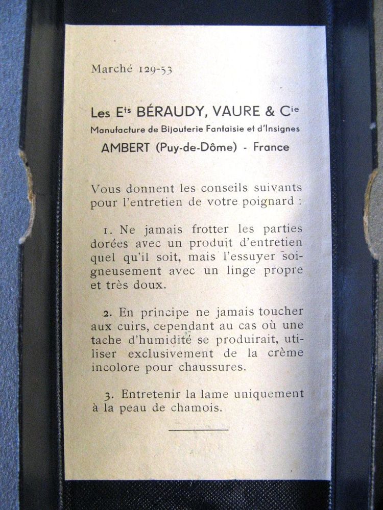Pugnale dell'ufficiale dell'aviazione francese Mle 1954.