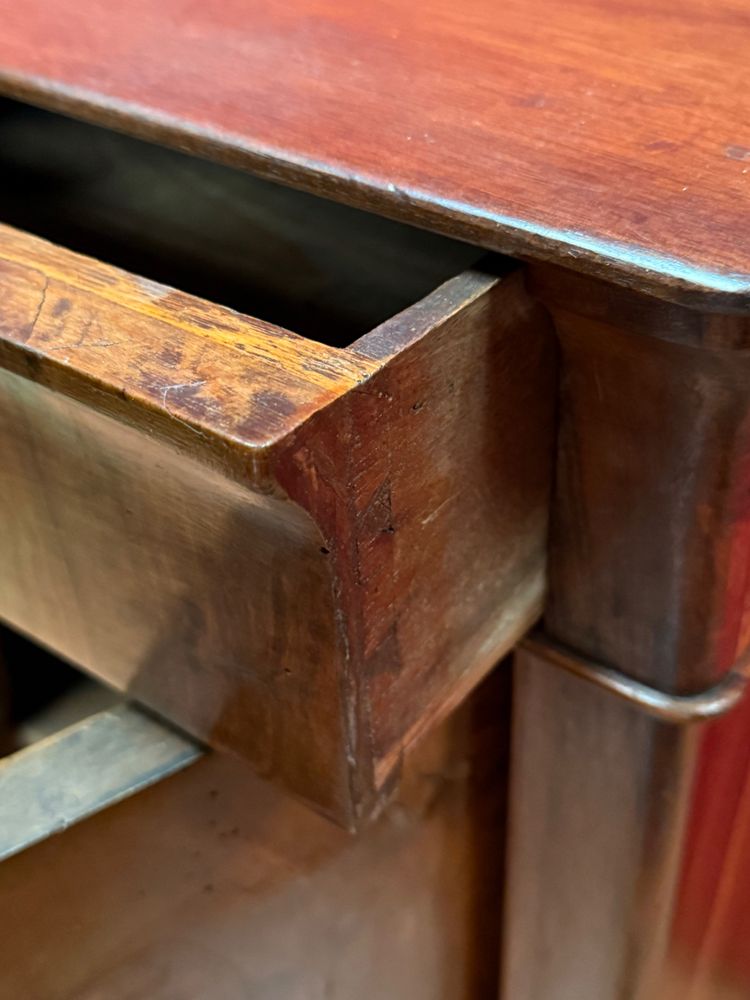 Table de chevet noyer