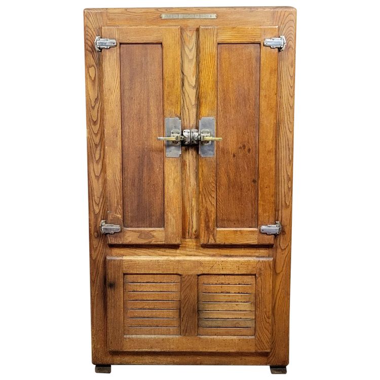 Prestcold Barkühlschrank aus Eichenholz um 1930