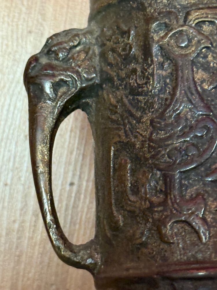 Vaso in bronzo