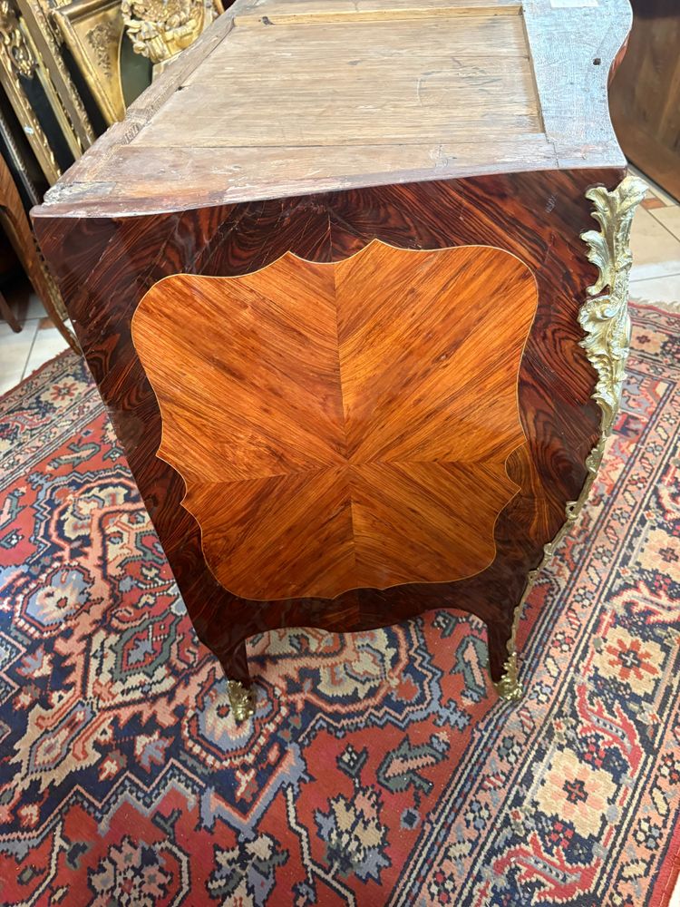 COMMODE EPOQUE LOUIS XV ESTAMPILLEE Jean-Chrysostome Stumpff (1731-1806)