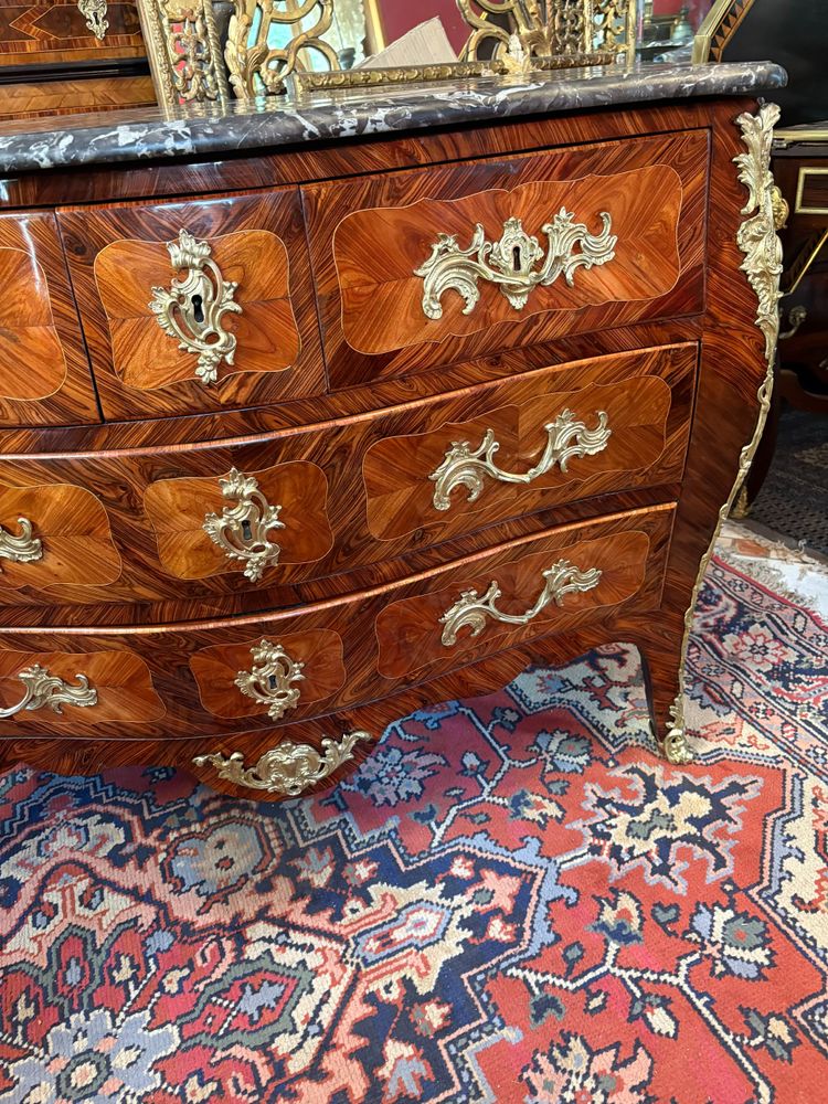 COMMODE EPOQUE LOUIS XV ESTAMPILLEE Jean-Chrysostome Stumpff (1731-1806)
