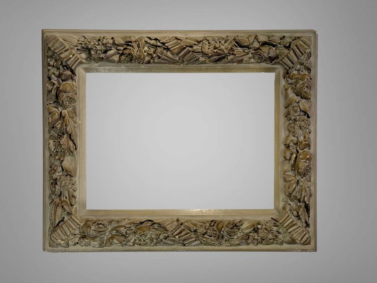 ANCIENT 19th CENTURY FRAME IN WOOD AND PAINTED STUC FOR PAINTING 35 CM X 26 CM