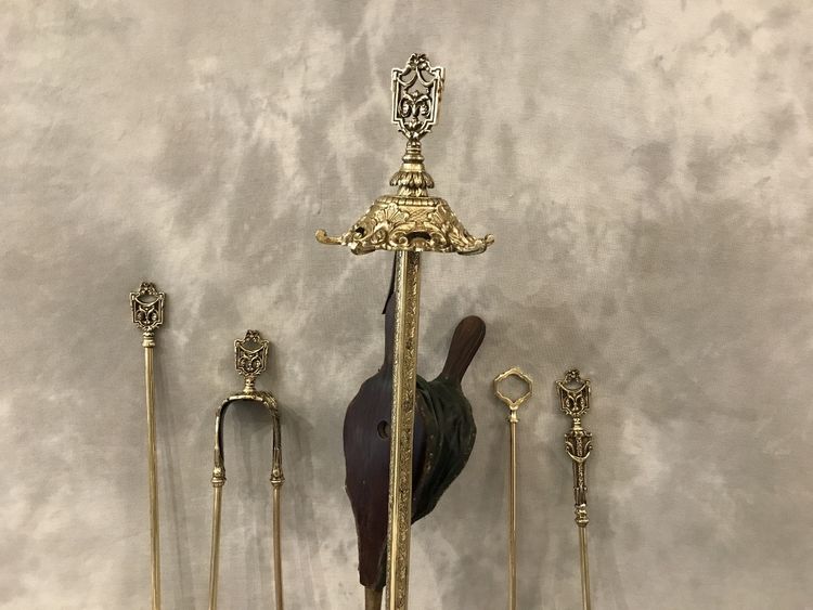 Antico caminetto in bronzo e ottone del XIX secolo