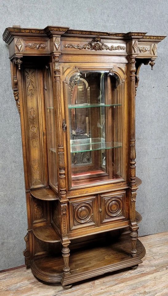 Bücherregal im Renaissancestil aus geschnitzter Eiche um 1850
