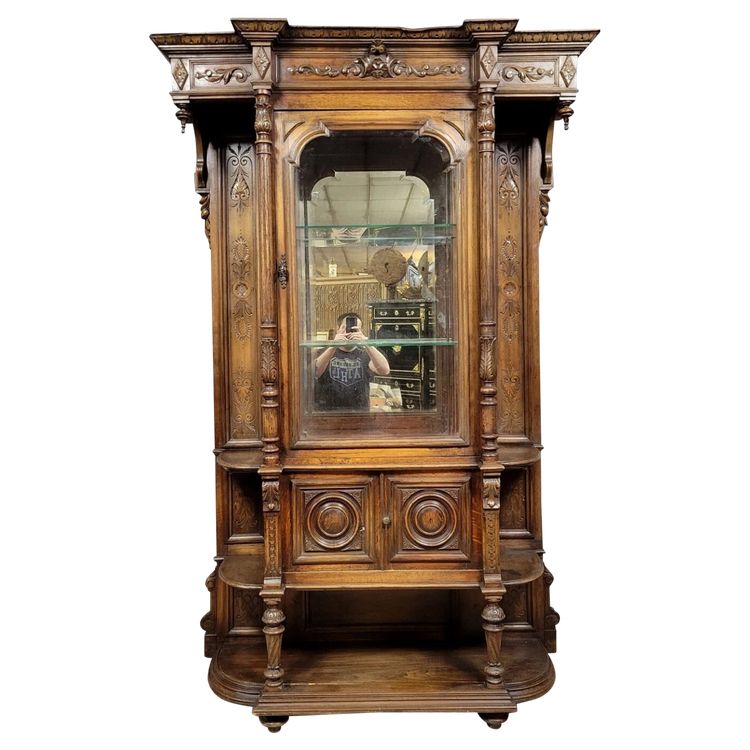 Bücherregal im Renaissancestil aus geschnitzter Eiche um 1850