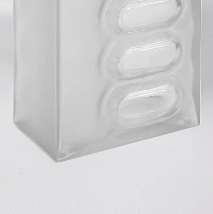 Astonishing "Frost" Vase by Arnolfo di Cambio. Made In Italy