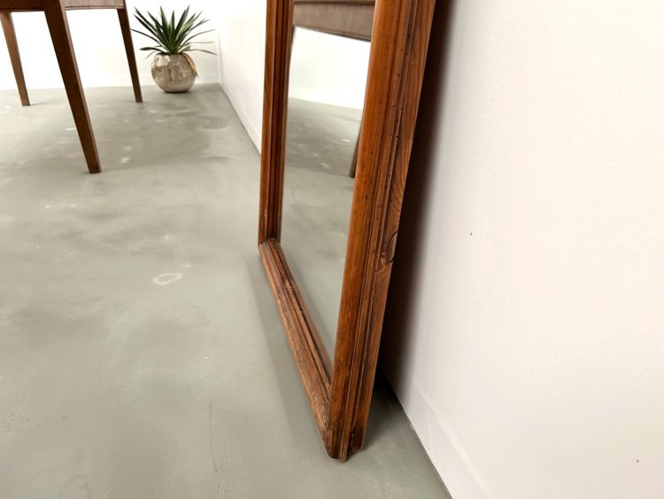 Miroir 1900 en noyer massif