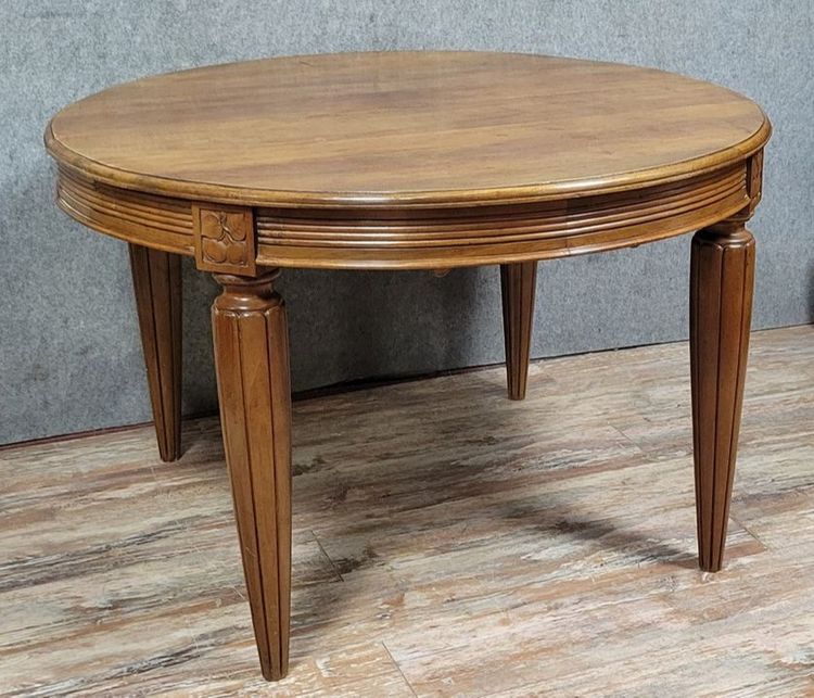 Art Deco Period Extending Table In Walnut 