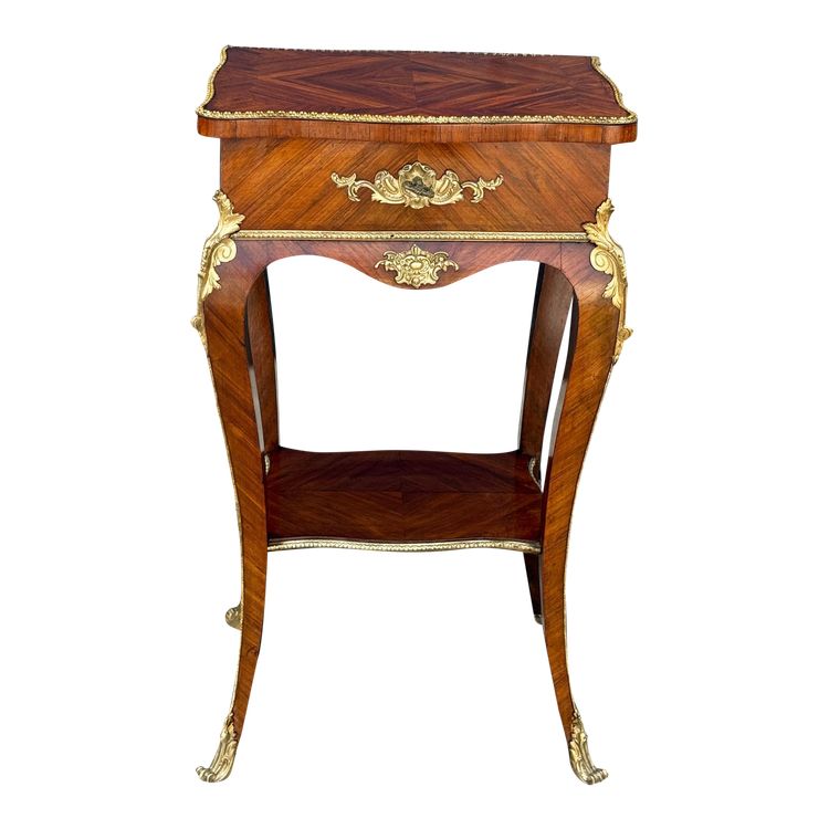 TABLE D APPOINT EN MARQUETERIE ORNÉE DE BRONZE DORÉ ÉPOQUE NAPOLÉON III