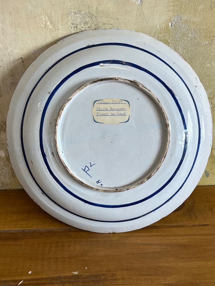 Piatto di Delft del XVIII secolo della bottega "La hache de porcelaine